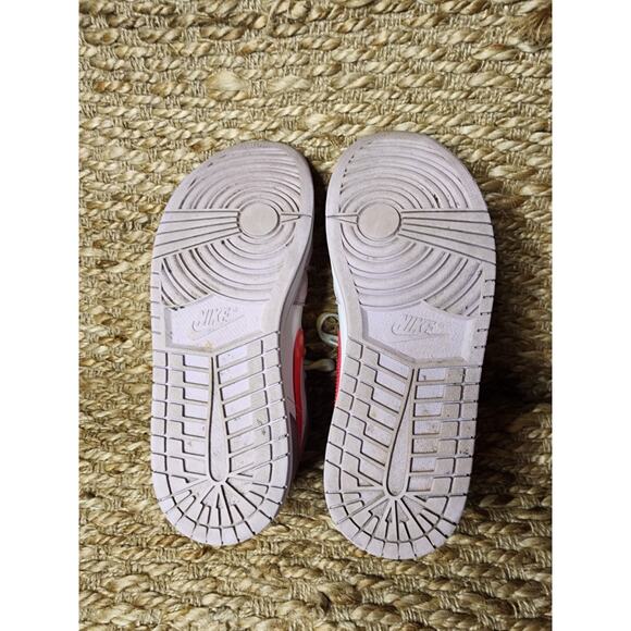 Nike Air Jordan 1 Mid Valentine's Day Womens 10.5 Basketball DR0174-500 Athletic - Picture 10 of 10